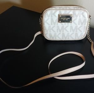 💋Michael Kors Mini Crossbody